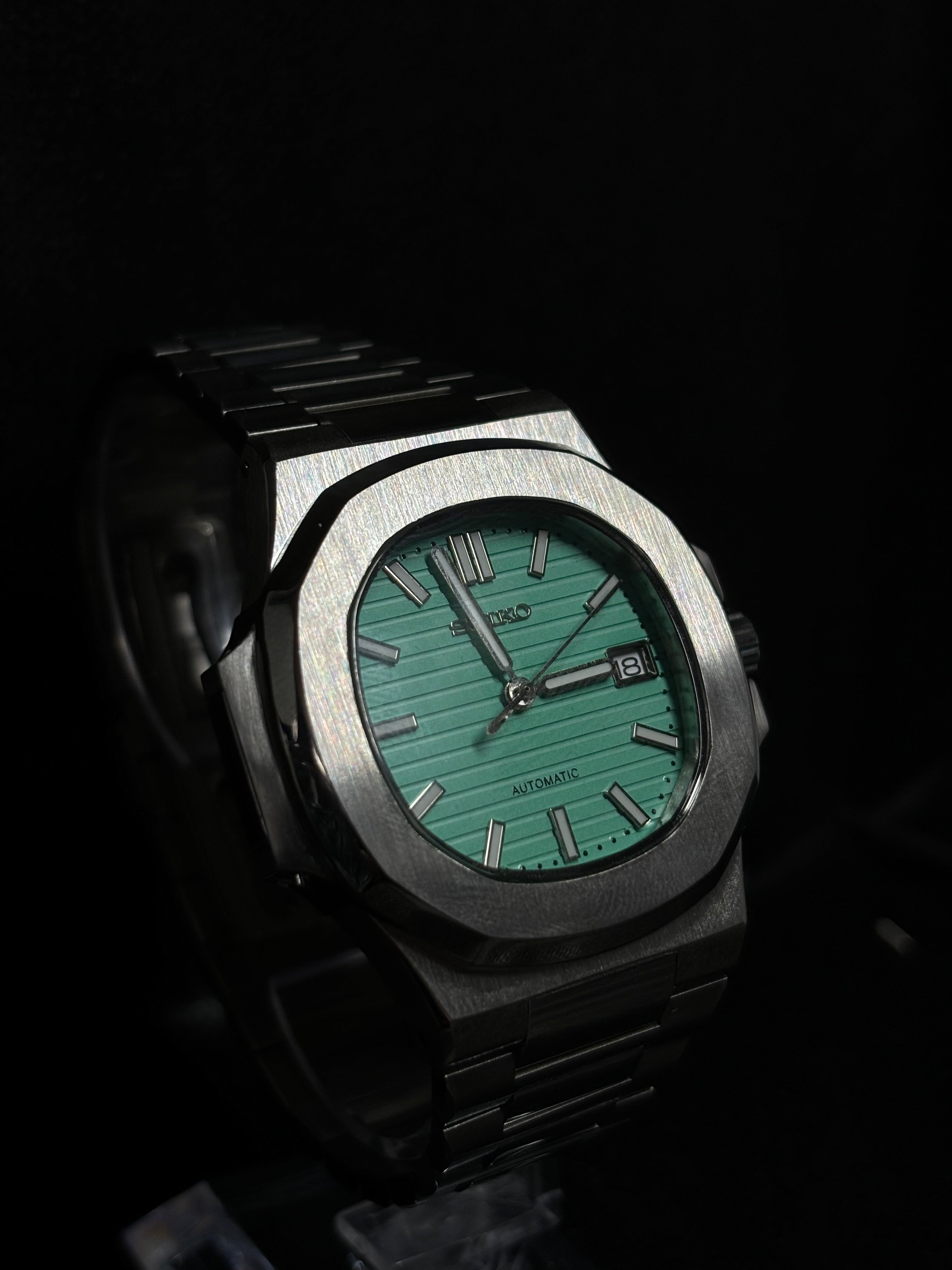 Nautilus Aqua Dial