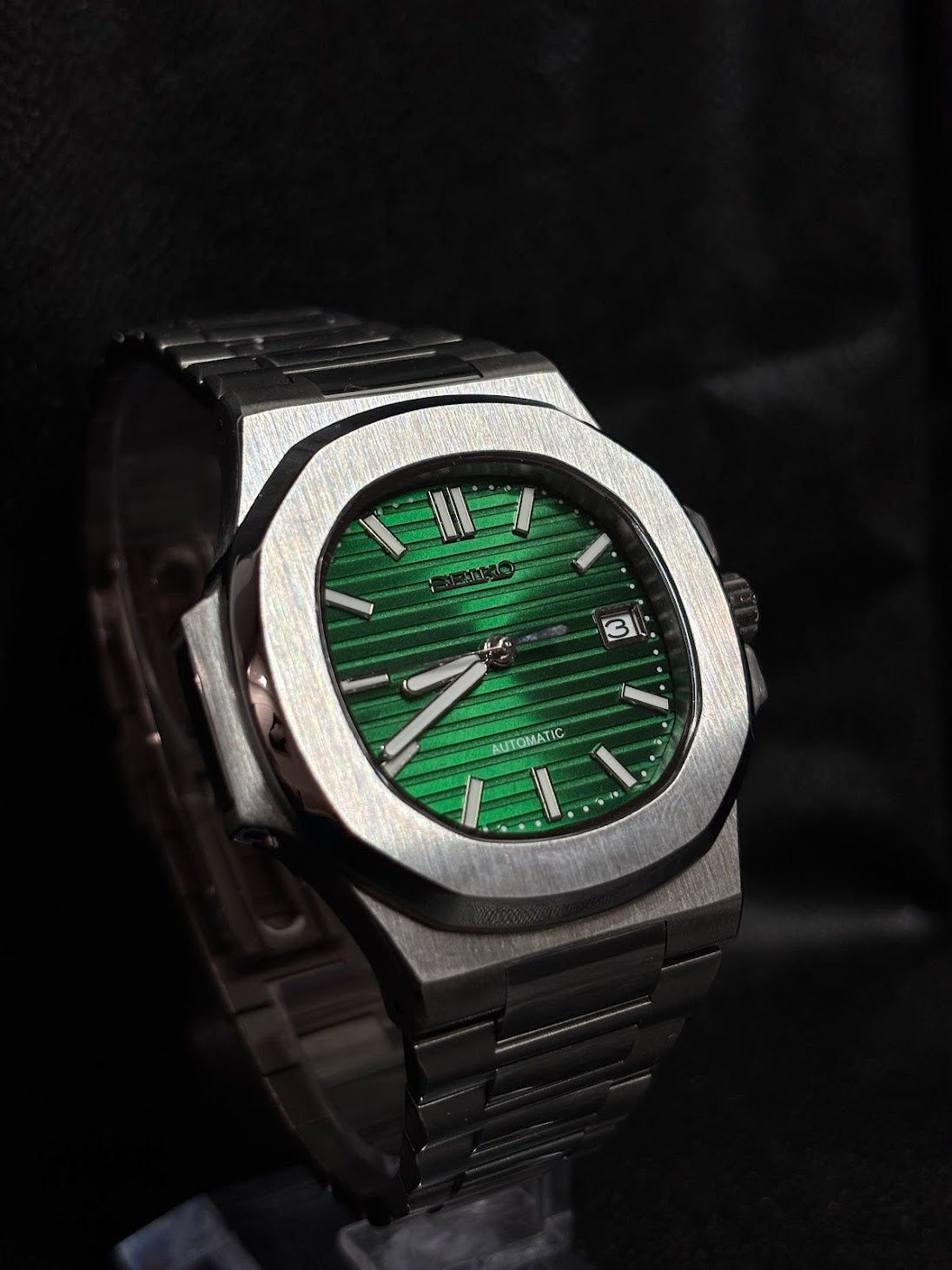 Nautilus Seiko Mod Green