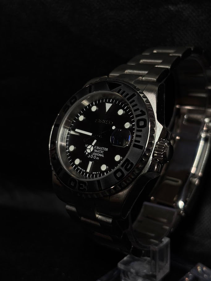 Submariner Silver with black benzel