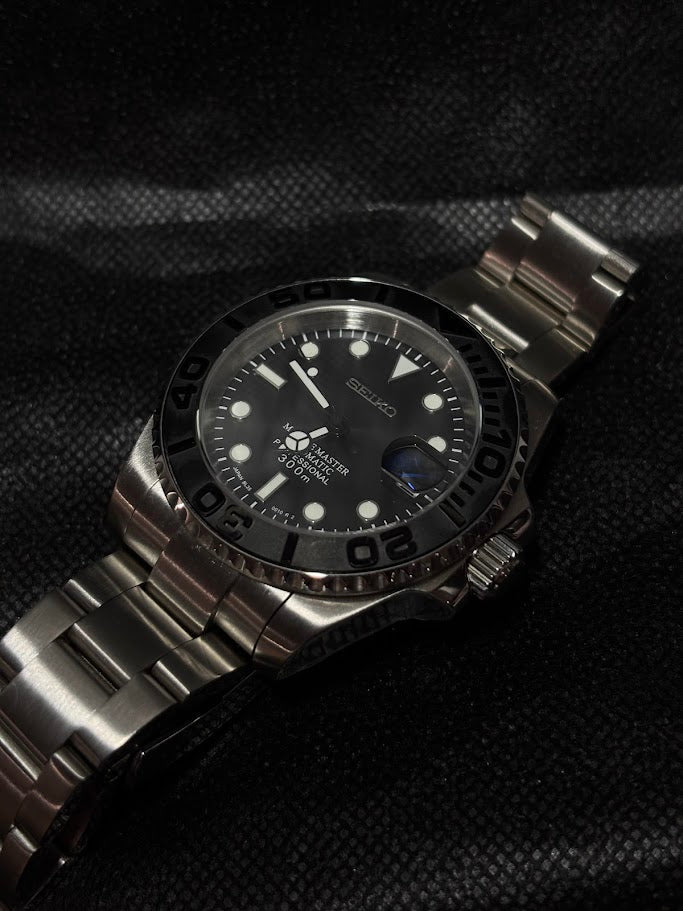 Submariner Silver with black benzel